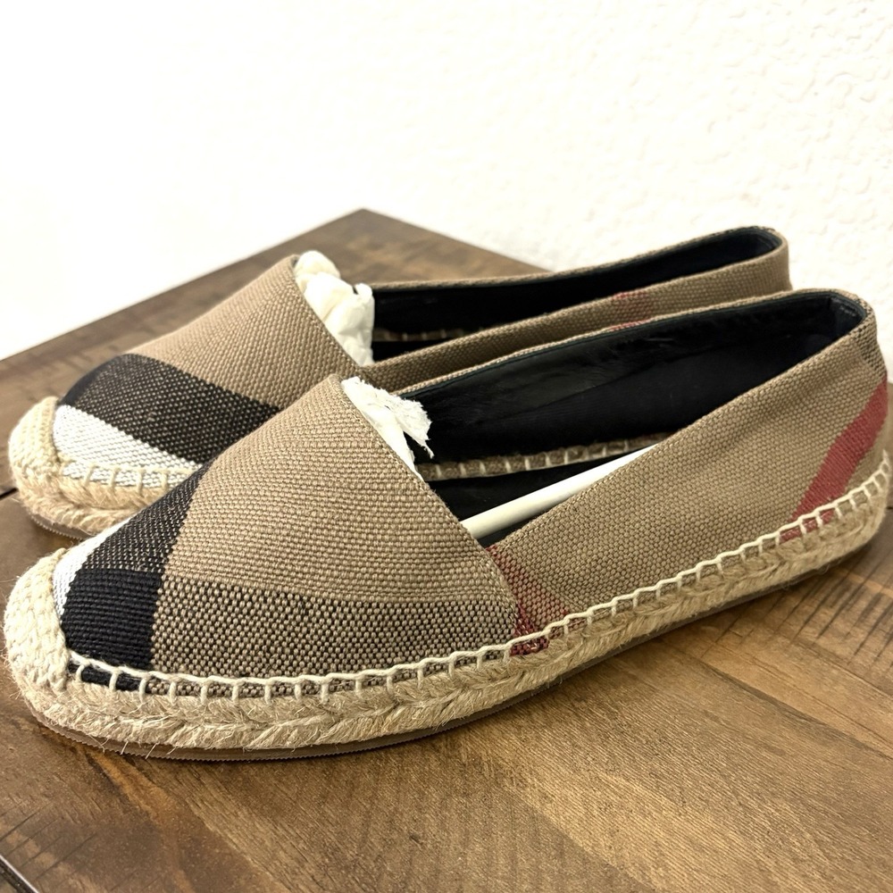 Burberry Brit Hodgeson Classic Check Espadrilles – Size US 5 / EU 35 NWOB